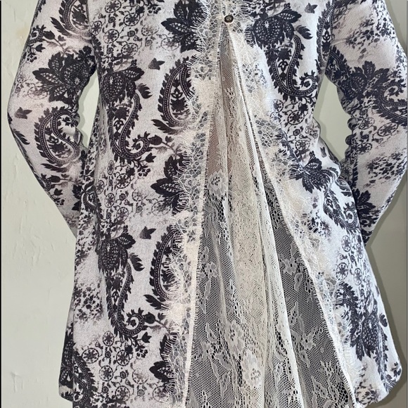 Kohl’s | Rewind | Long Sleeve Blouse | NWT |Sz M | - Picture 4 of 7